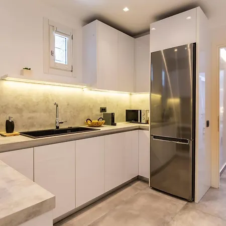 Appartamento Callisti With Pool View And Calypso Upper Floor With Sea View