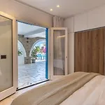 Callisti With Pool View And Calypso Upper Floor With Sea View Apartamento