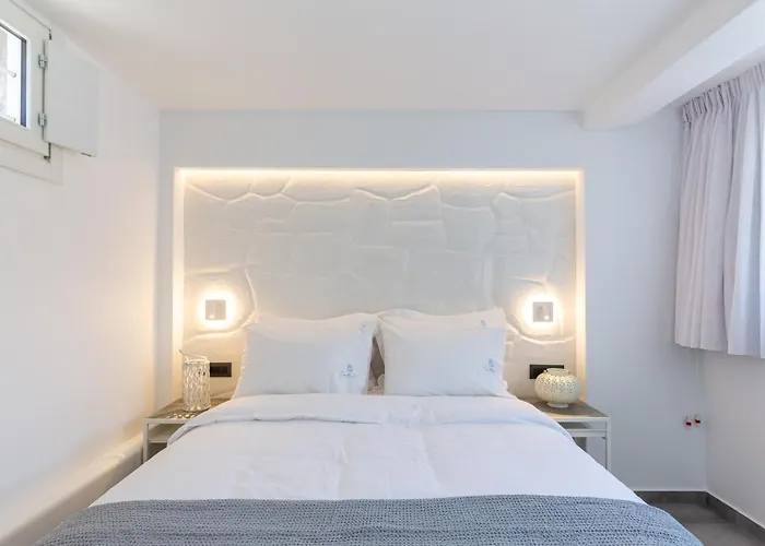 Callisti With Pool View And Calypso Upper Floor With Sea View * Mykonos Town