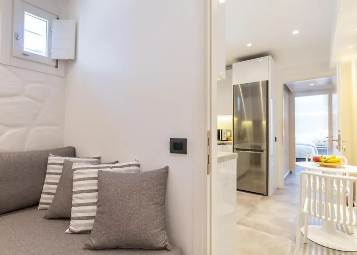 公寓 Callisti With Pool View And Calypso Upper Floor With Sea View