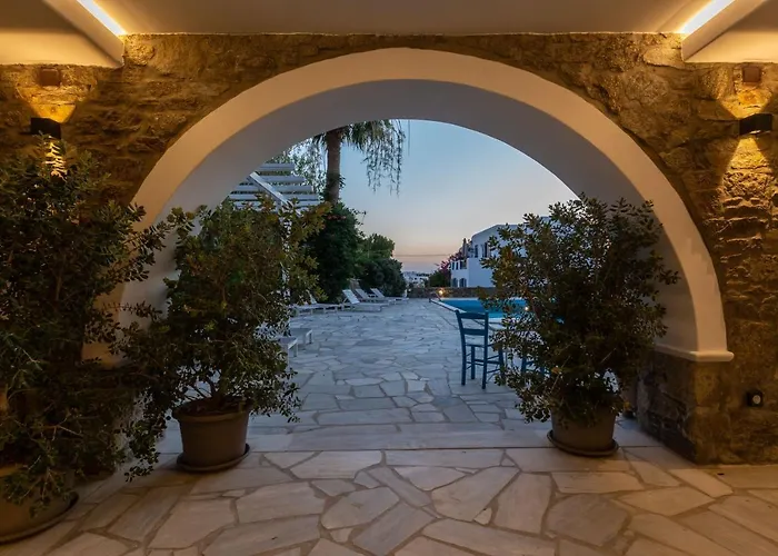 Callisti With Pool View And Calypso Upper Floor With Sea View * Mykonos Town