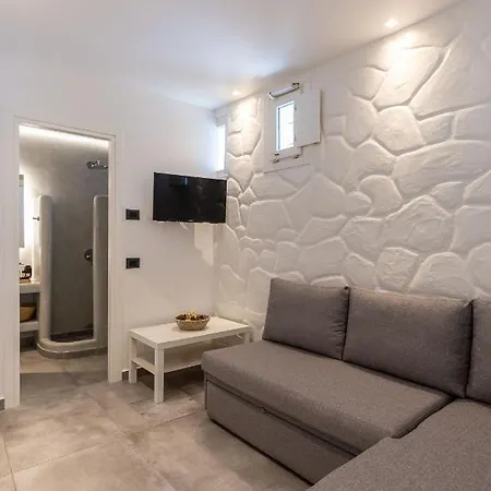 Callisti With Pool View And Calypso Upper Floor With Sea View *