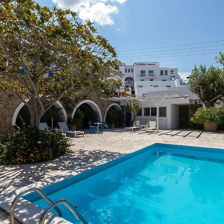 Callisti With Pool View And Calypso Upper Floor With Sea View Mykonos Town