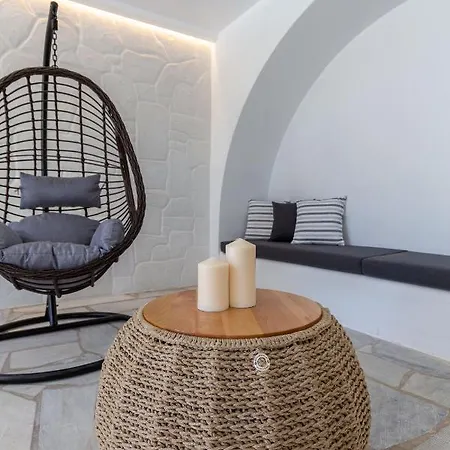 Callisti With Pool View And Calypso Upper Floor With Sea View