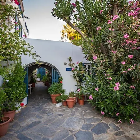 Lägenhet Callisti With Pool View And Calypso Upper Floor With Sea View Mykonos Town