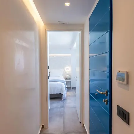 Callisti With Pool View And Calypso Upper Floor With Sea View