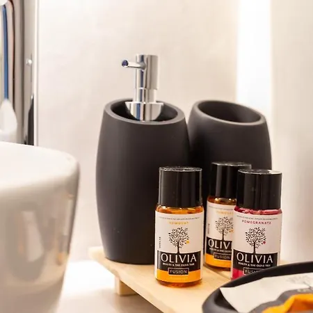 아파트 Callisti With Pool View And Calypso Upper Floor With Sea View