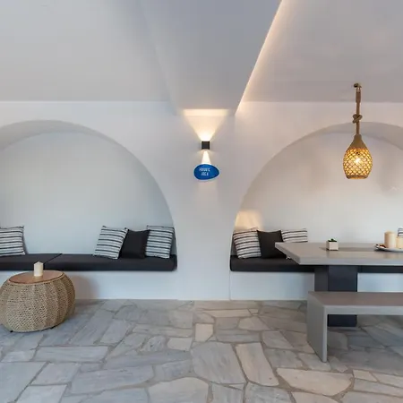 Lägenhet Callisti With Pool View And Calypso Upper Floor With Sea View Mykonos Town