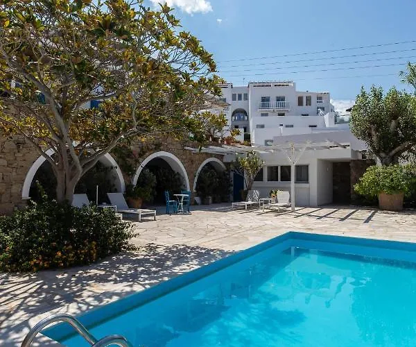 Callisti With Pool View And Calypso Upper Floor With Sea View Mykonos Town