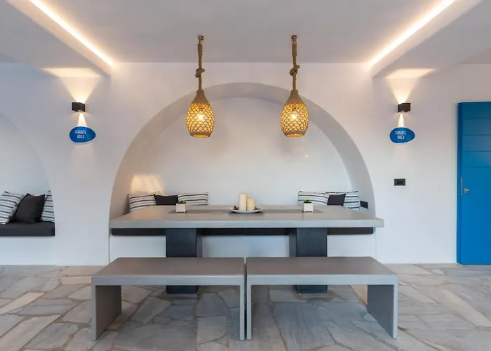 Callisti With Pool View And Calypso Upper Floor With Sea View *